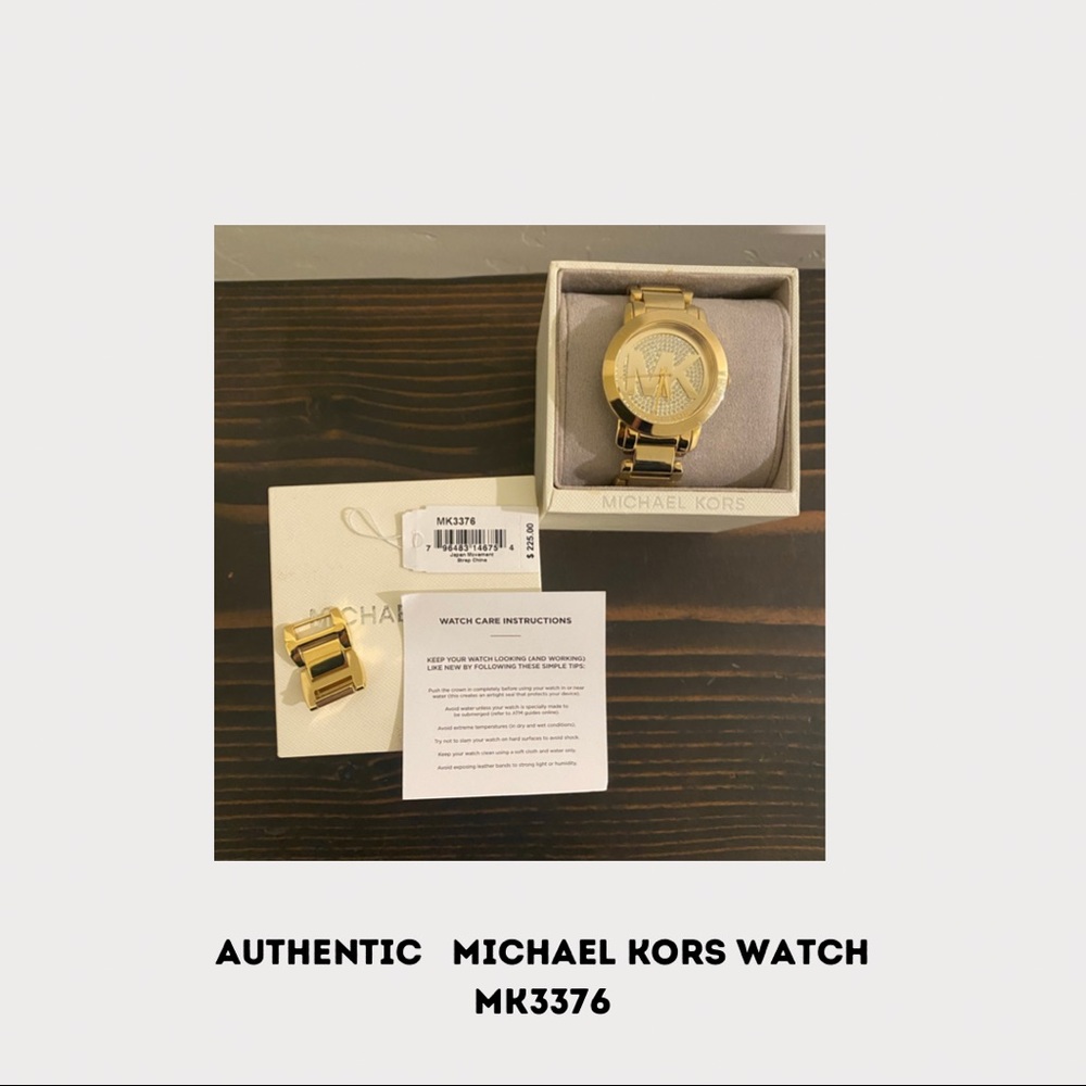 Authentic Michael kors watch , tag still on, in case, extra link included